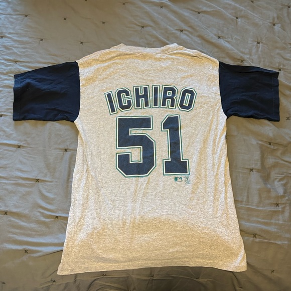 Vintage Shirts Vintage Seattle Mariners Ichiro Suzuki Tee Poshmark